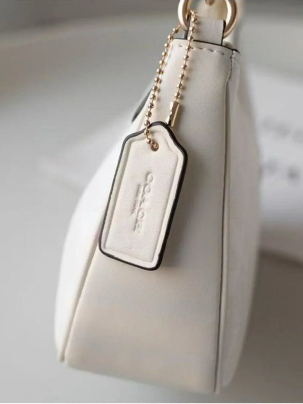 Coach White Leather Shoulder Bag with Gold Chain Strap